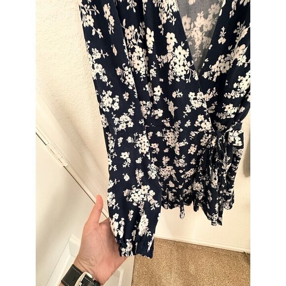 Blue Rain Navy and White Floral Mini‎ Wrap Dress. Romantic, Vacation, Holiday. M - Picture 5 of 8